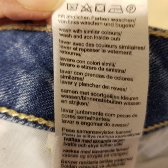 Even & Odd Denim Embroidered Shorts - Picture 7 of 7